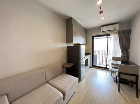 Condo Room for Rent at Kiaramas Cendana