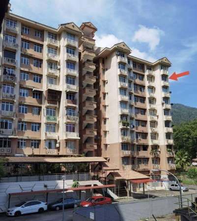 Condo For Auction at Azuria