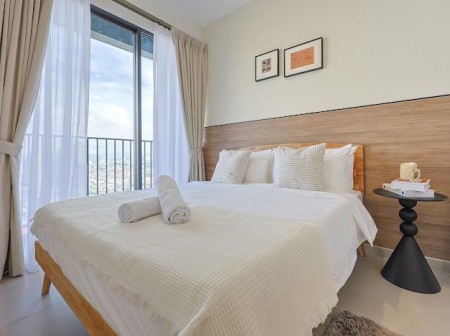 Condo For Rent at Yolo Signature Suites