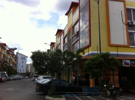 Shop For Sale at Ampang