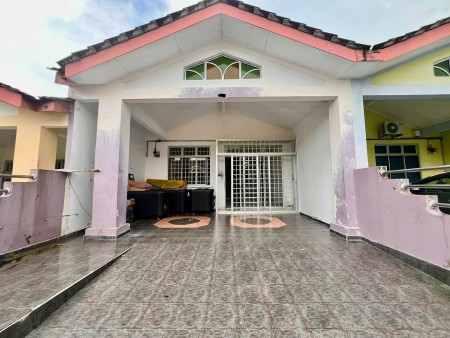 Terrace House For Sale at Bandar Putra