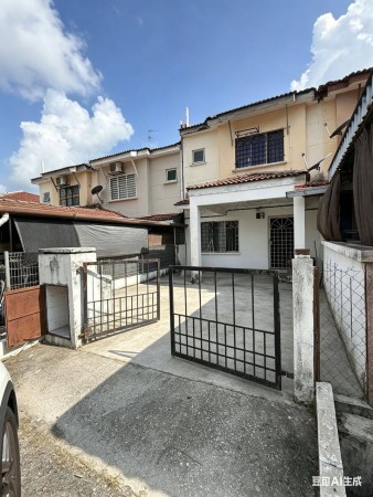 Terrace House For Sale at Bandar Tasik Puteri