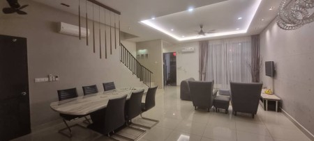 Terrace House For Rent at Avens Residence