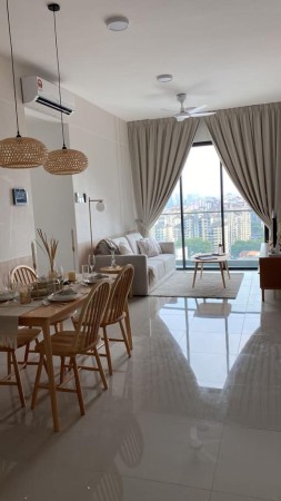 Condo For Rent at Lavile