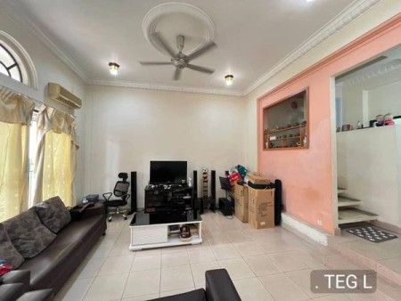 Terrace House For Sale at Section 7