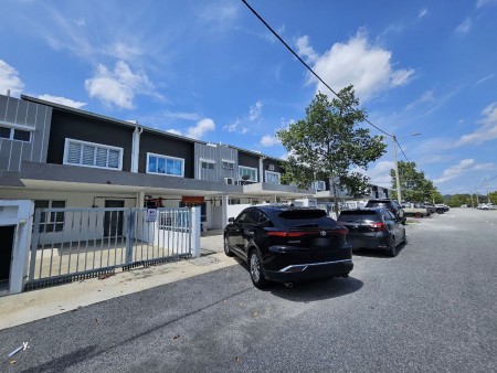 Terrace House For Sale at Eco Grandeur