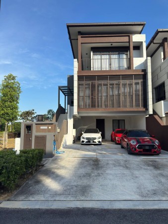 Terrace House For Sale at The Mulia Residence