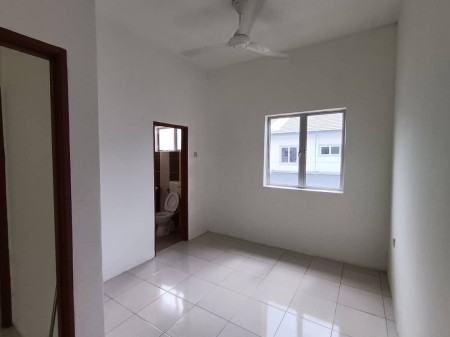 Terrace House For Rent at Taman Pengkalan Bersatu