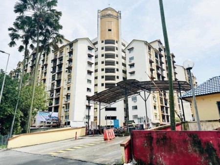 Apartment For Sale at Vista Lavender