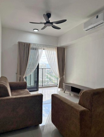 Condo Room for Rent at Quadro Residences