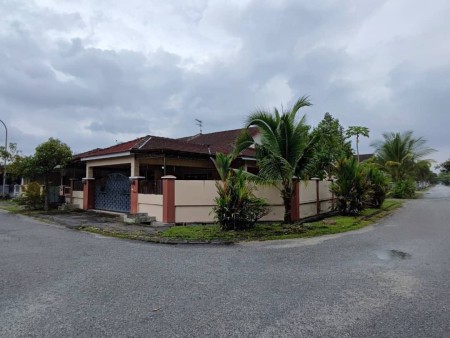 Terrace House For Sale at Taman Klebang Ria