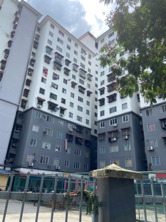 Apartment For Sale at Delima Apartment