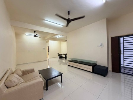 Terrace House For Rent at Rini Hill 2