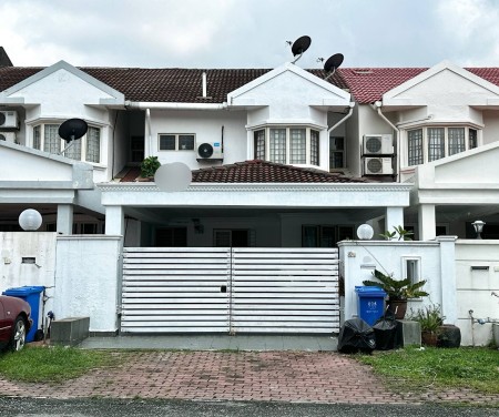 Terrace House For Sale at Section 7