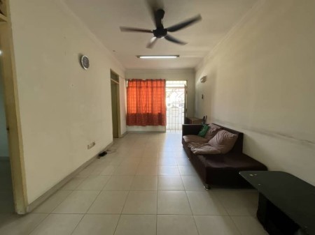 Apartment For Rent at Mentari Court 1