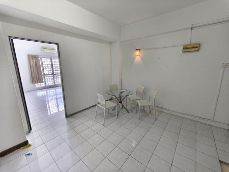 Condo For Sale at Ridzuan Condominium