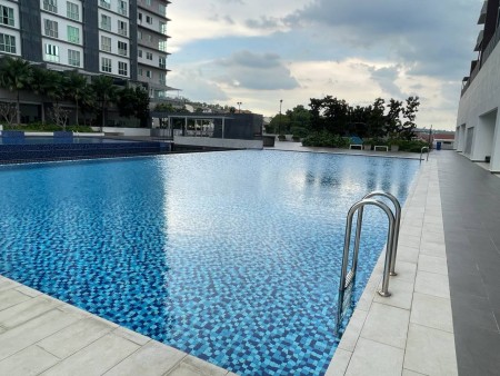Condo For Sale at Galleria