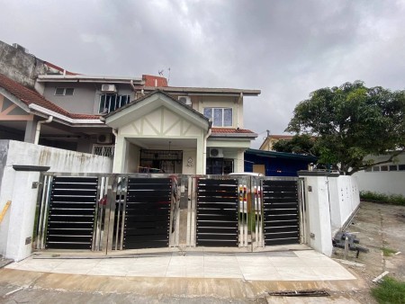 Terrace House For Sale at Puncak Perdana