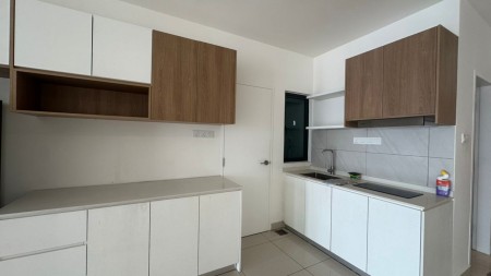 Condo For Rent at AraTre' Residence