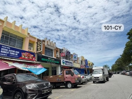 Shop For Sale at Bandar Bukit Tinggi 2