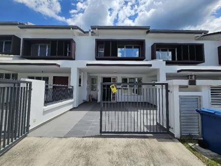 Terrace House For Rent at Bandar Rimbayu