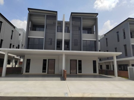 Semi D For Sale at Bromelia Bukit Puchong