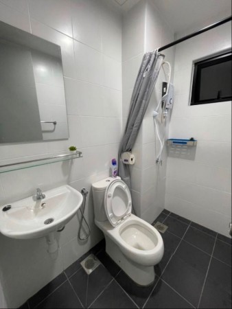 Condo Room for Rent at Seri Kembangan Apartment