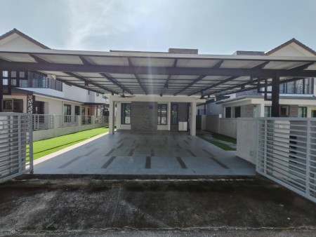 Semi D For Sale at Azhara