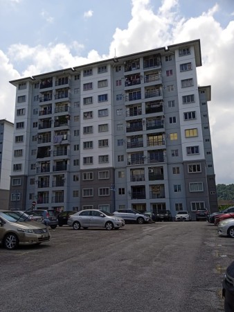 Apartment For Sale at Akasia Apartment