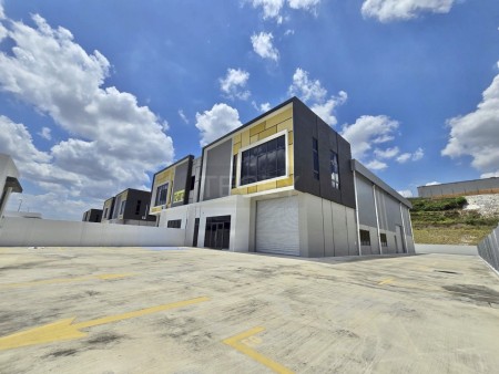 Detached Factory For Rent at Eco Business Park 5