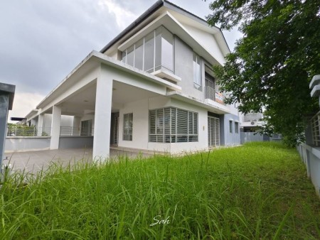 Terrace House For Sale at Fairfield Residences