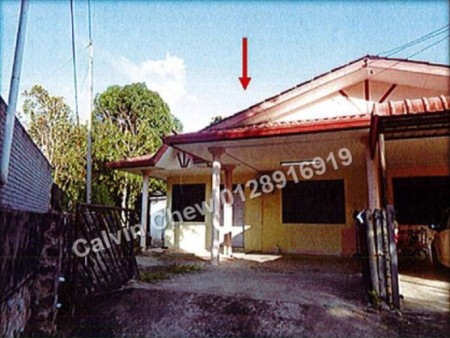 Semi D For Auction at Centre Point Sabah