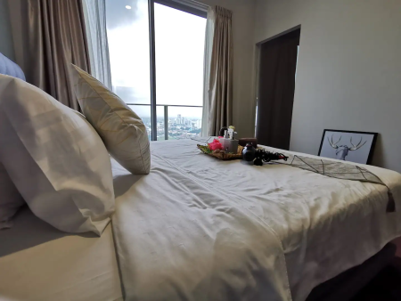 Condo Room for Rent at The Fennel