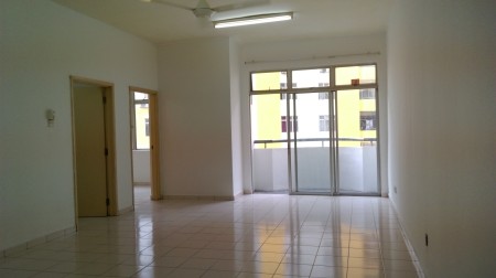 Apartment For Sale at Lagoon Perdana Apartment