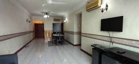 Condo For Rent at Bistari