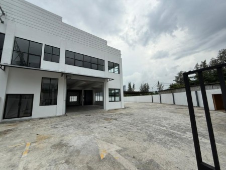 Semi-D Factory For Sale at Taman Taming Jaya