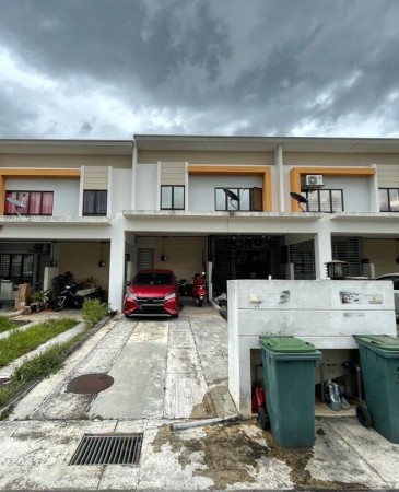Townhouse For Sale at Villa Kesuma