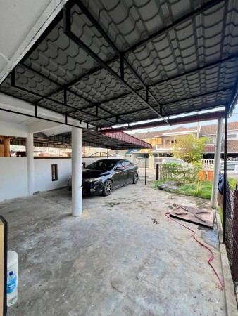 Terrace House For Sale at Bukit Sentosa