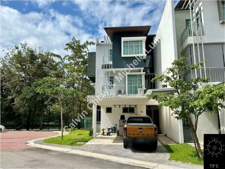 Terrace House For Auction at Schubert
