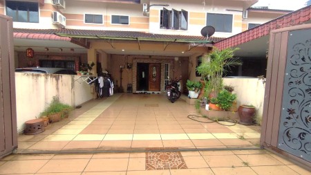 Terrace House For Sale at Halaman Meru Impian