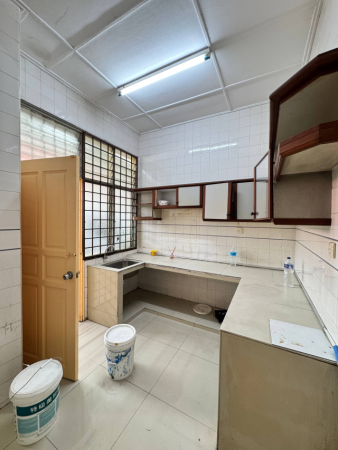 Terrace House For Rent at Taman Molek