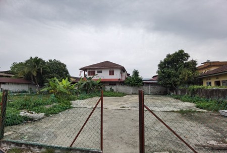 Residential Land For Sale at Kampung Nakhoda