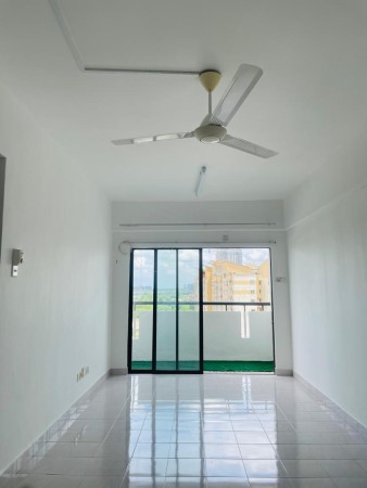 Condo For Sale at Vista Millennium