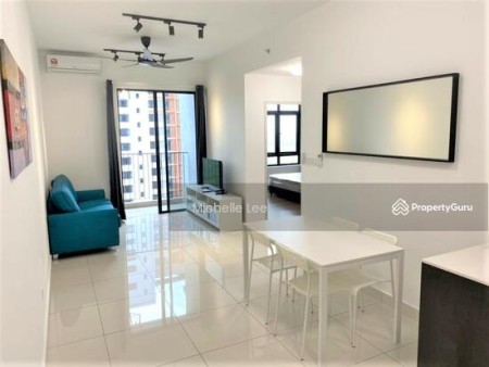 Condo For Rent at Amber Residence