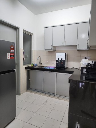 Serviced Residence Room for Rent at Park Avenue