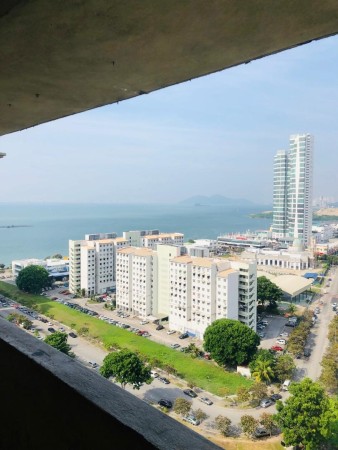 Apartment For Sale at Desa Pinang 1