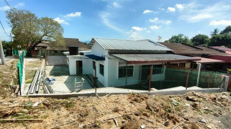 Terrace House For Sale at Taman South East
