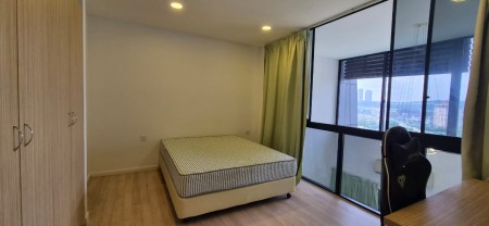 Condo For Rent at D'Latour