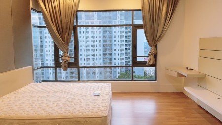 Condo For Rent at Eve Suite
