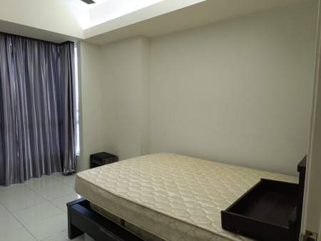 Condo For Rent at Summer Place